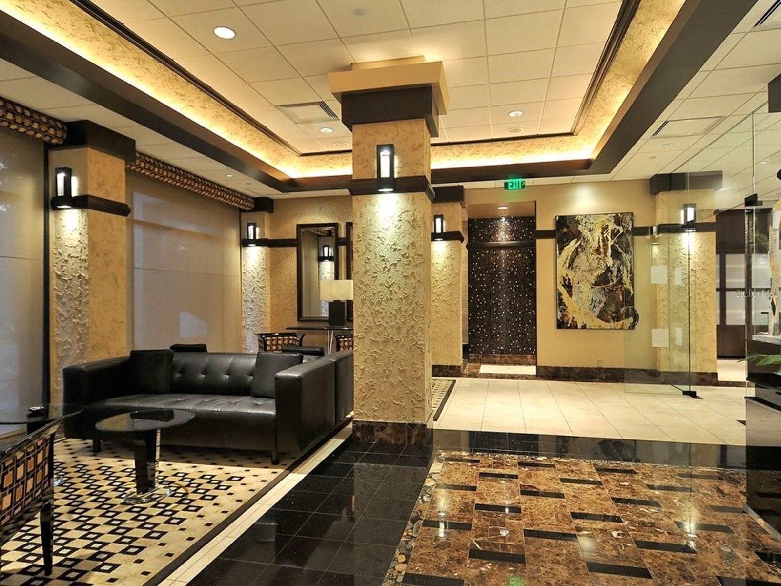 BAY PLAZA - Residential