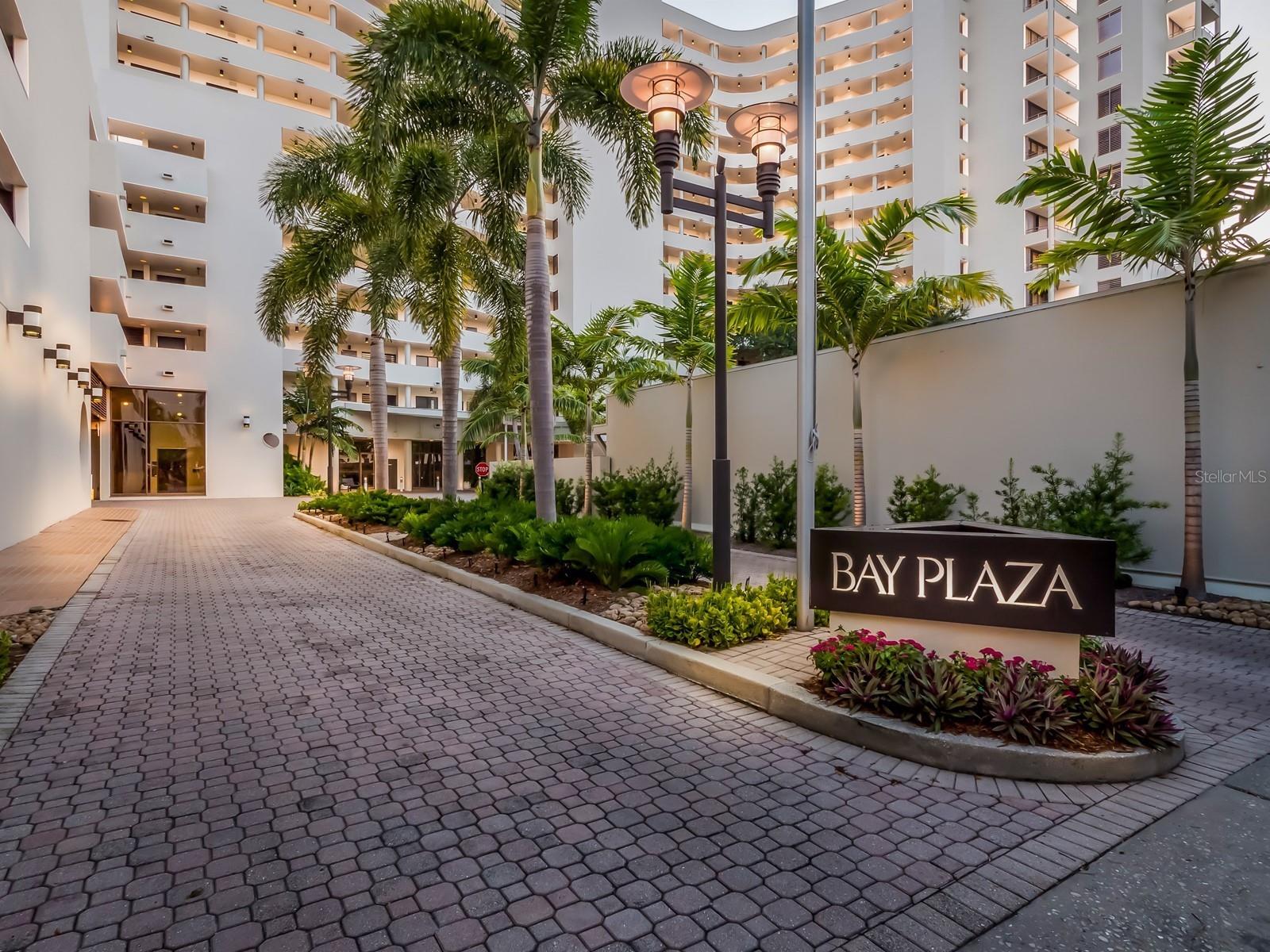 BAY PLAZA - Residential