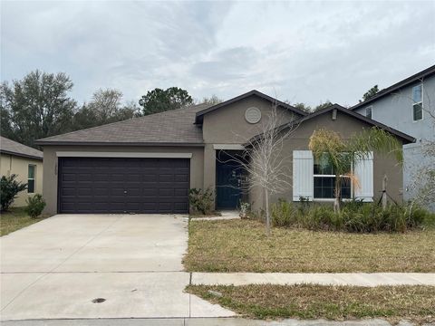 Photo of 1700 Red Loop, Lakeland, FL 33801 (MLS # TB8486214)