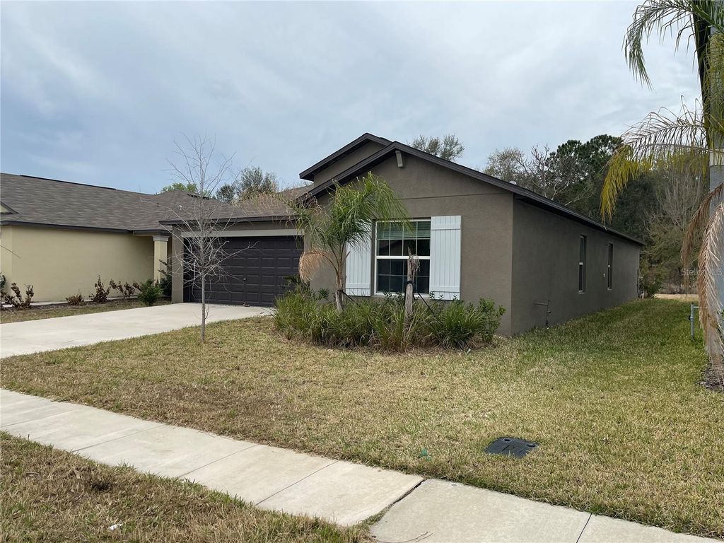 Photo of 1700 Red Loop, Lakeland, FL 33801 (MLS # TB8486214)