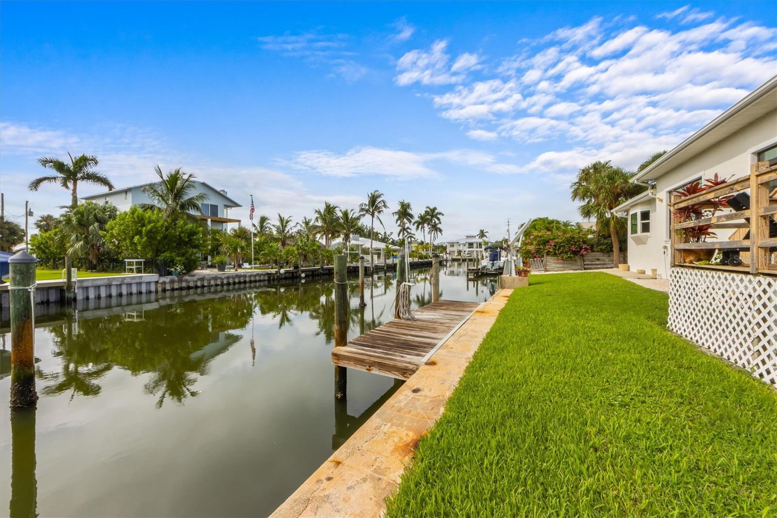 ISLAND HOMES - Residential