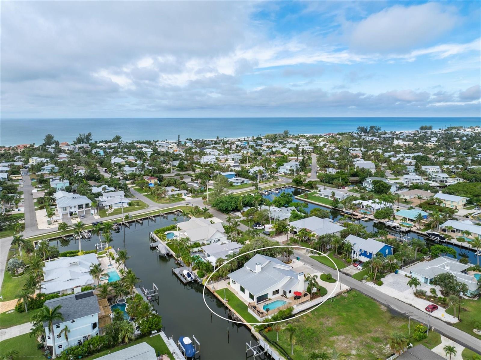 ISLAND HOMES - Residential