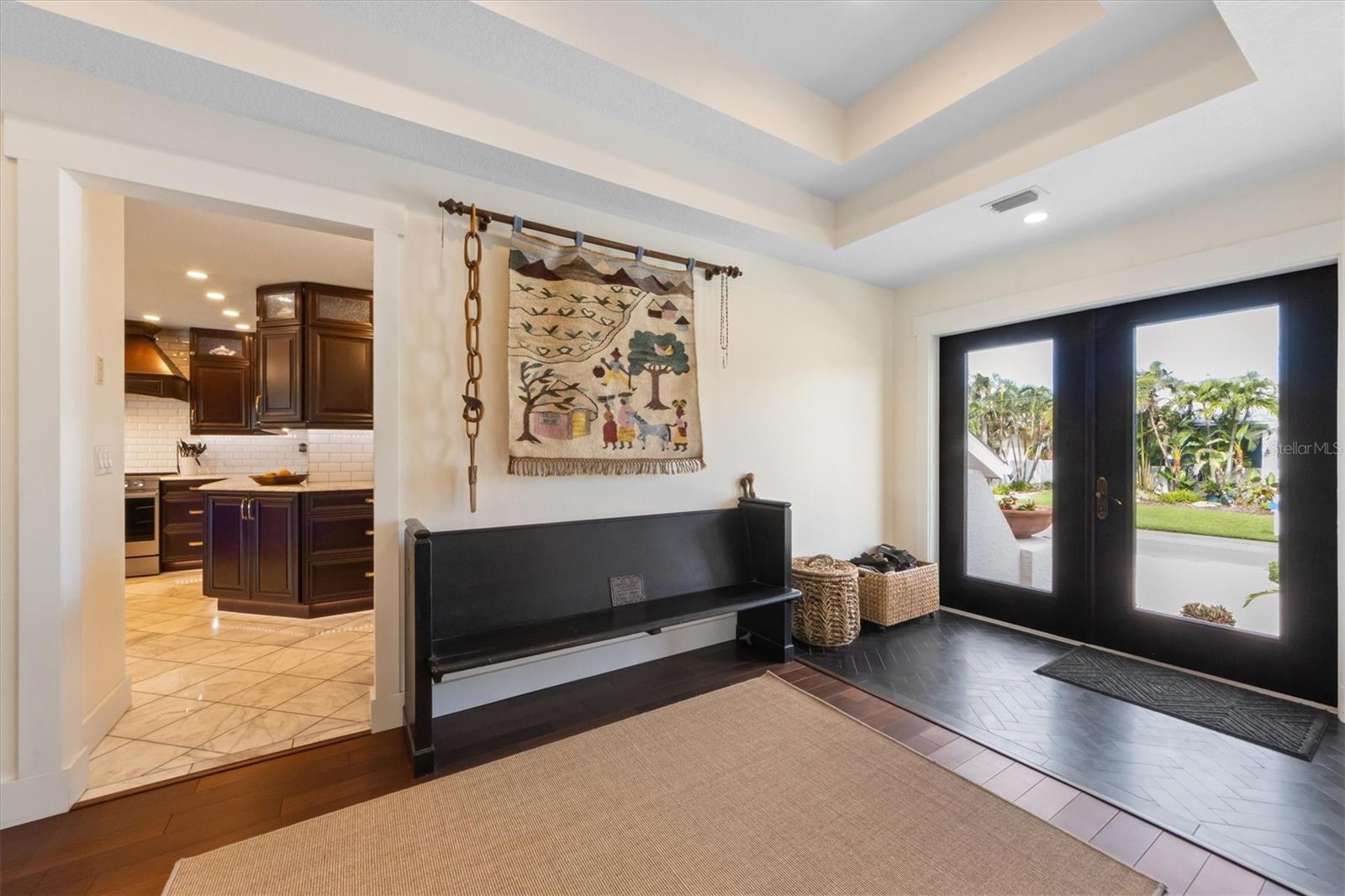 ISLAND HOMES - Residential