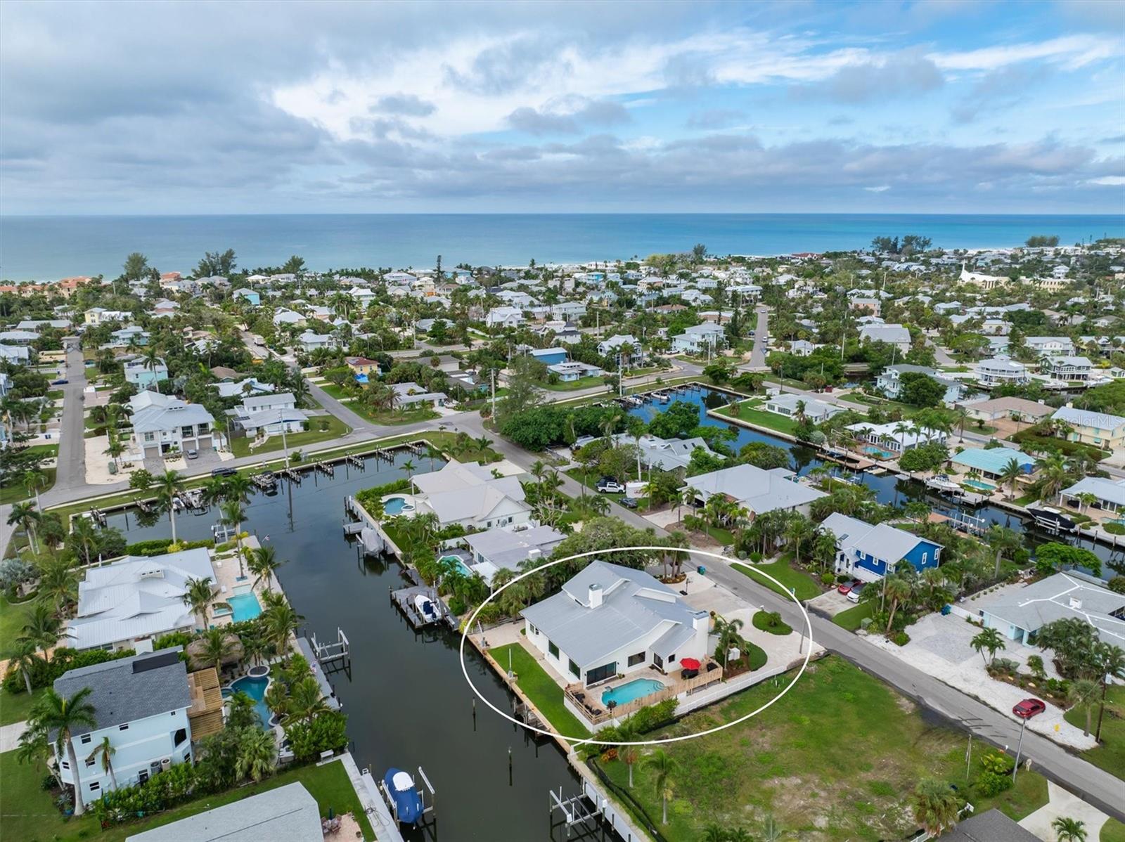 ISLAND HOMES - Residential