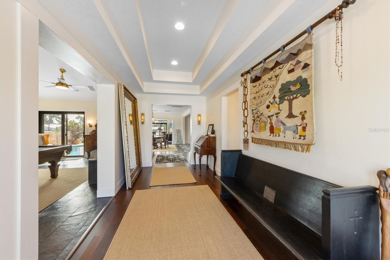 ISLAND HOMES - Residential