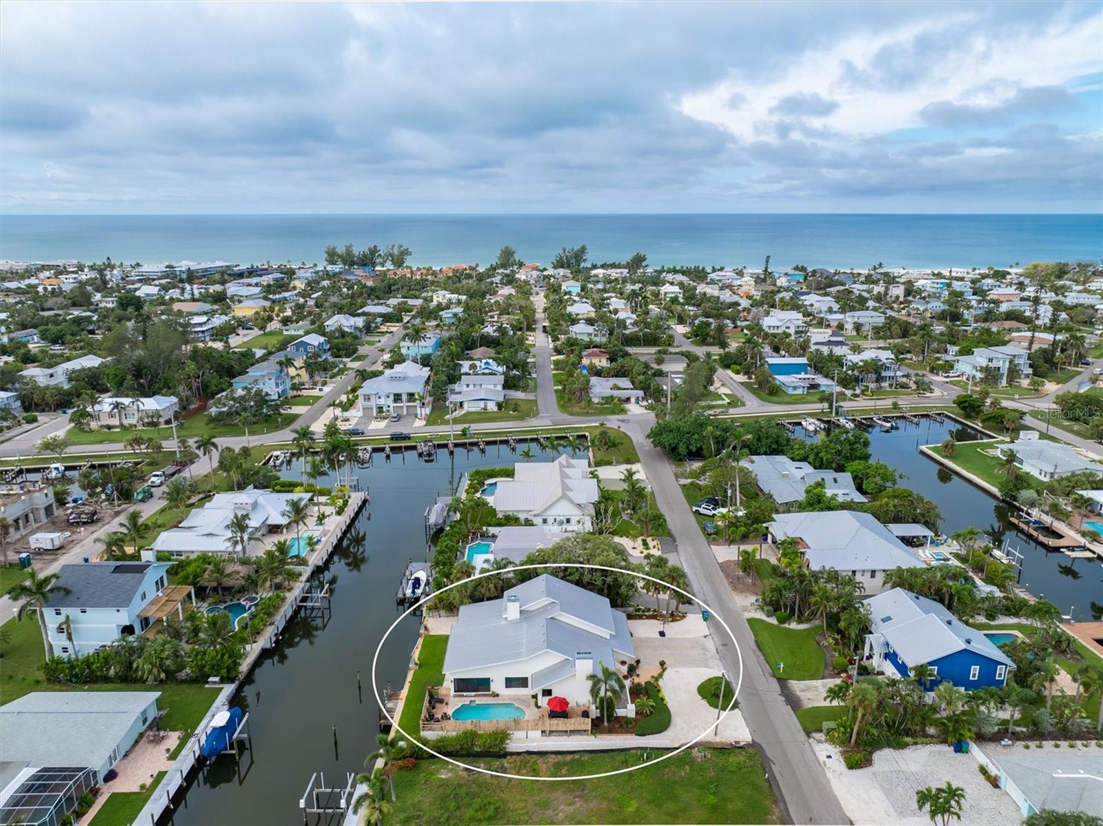 ISLAND HOMES - Residential