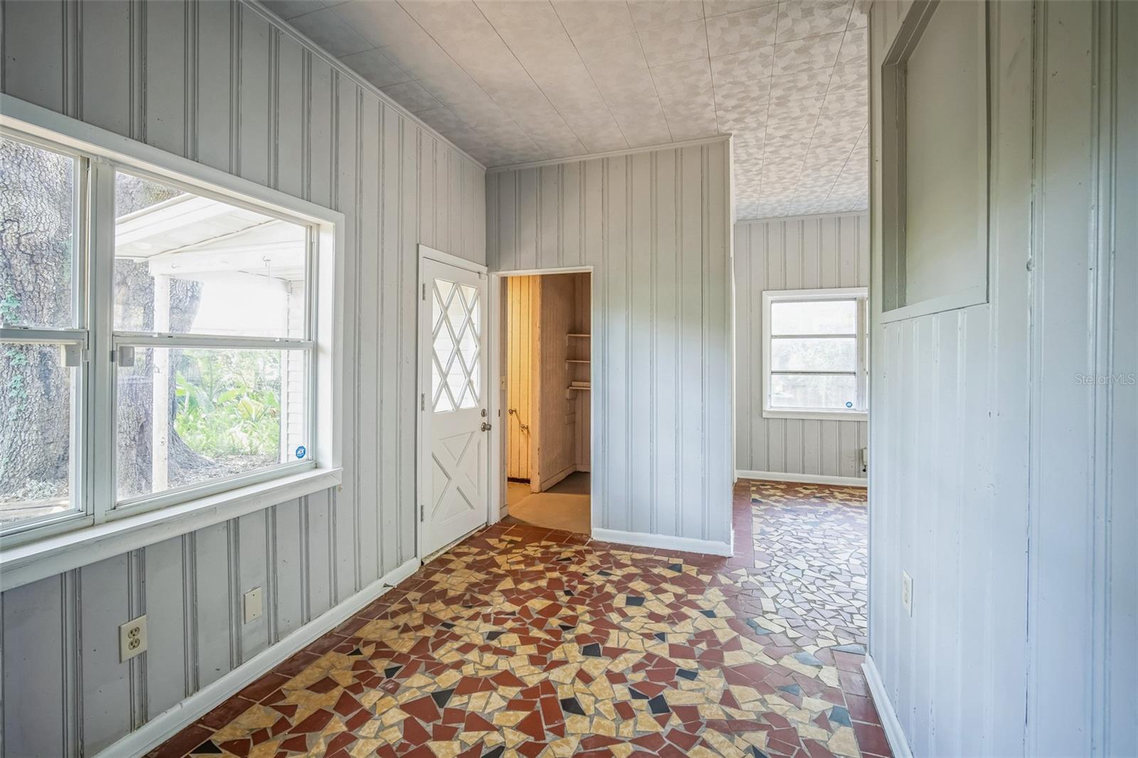 HOMELAND PARK - Residential