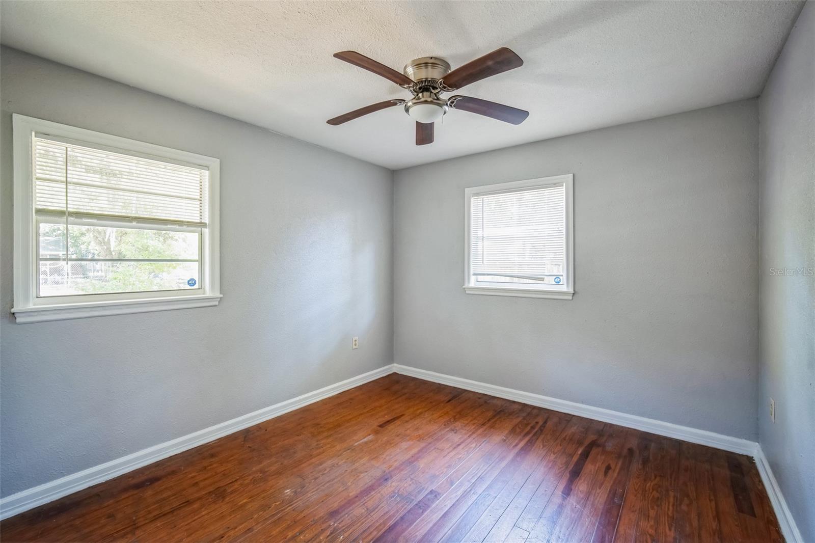 HOMELAND PARK - Residential