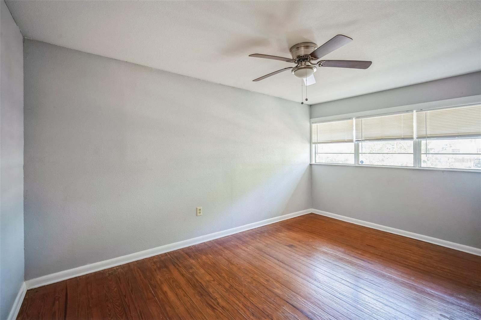 HOMELAND PARK - Residential