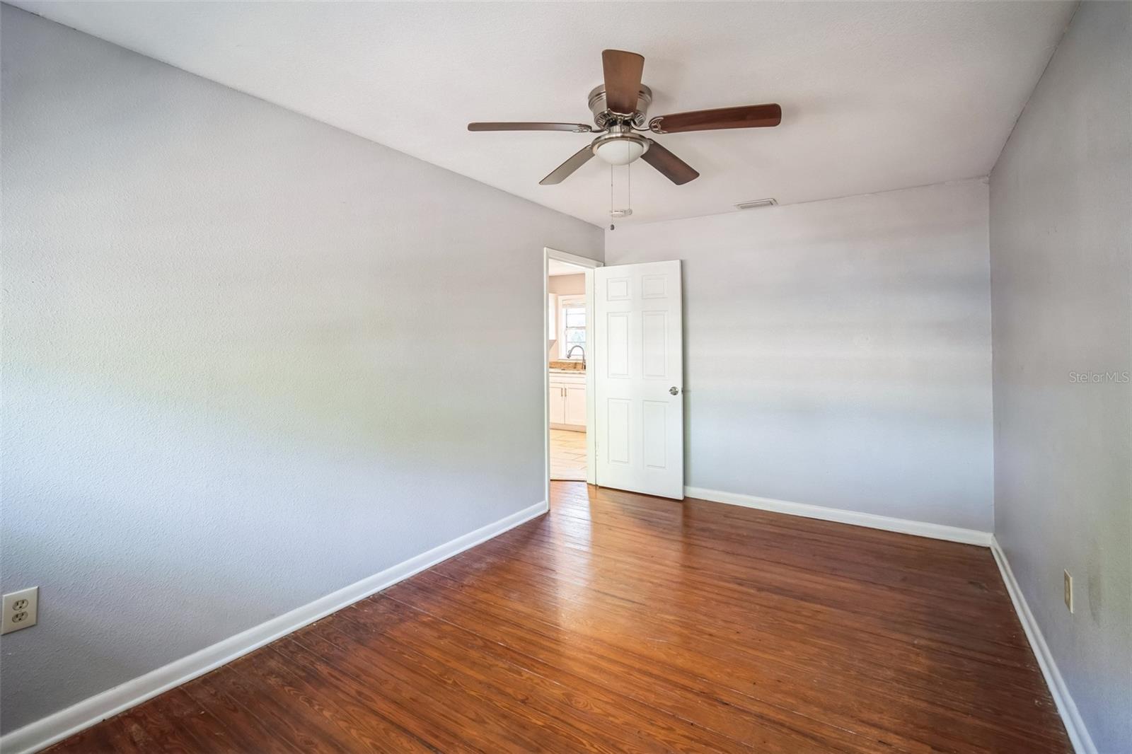 HOMELAND PARK - Residential