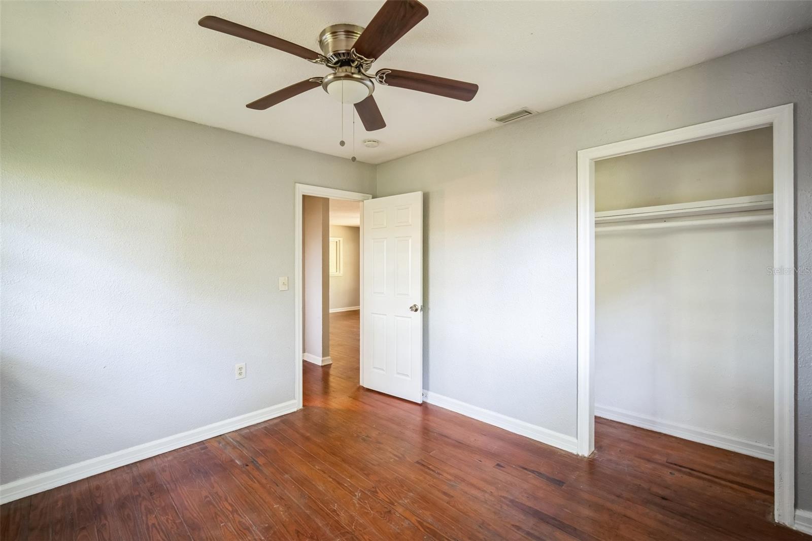 HOMELAND PARK - Residential