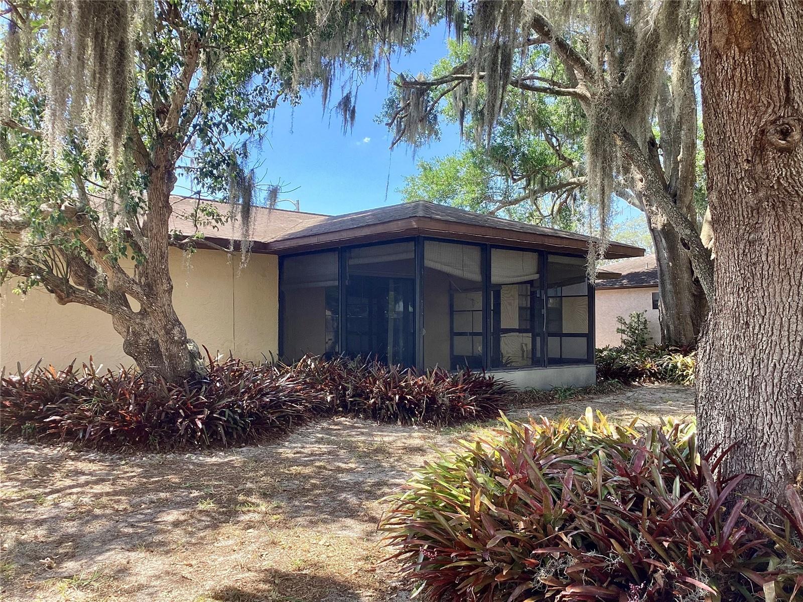 SHADOW LAKES - Residential