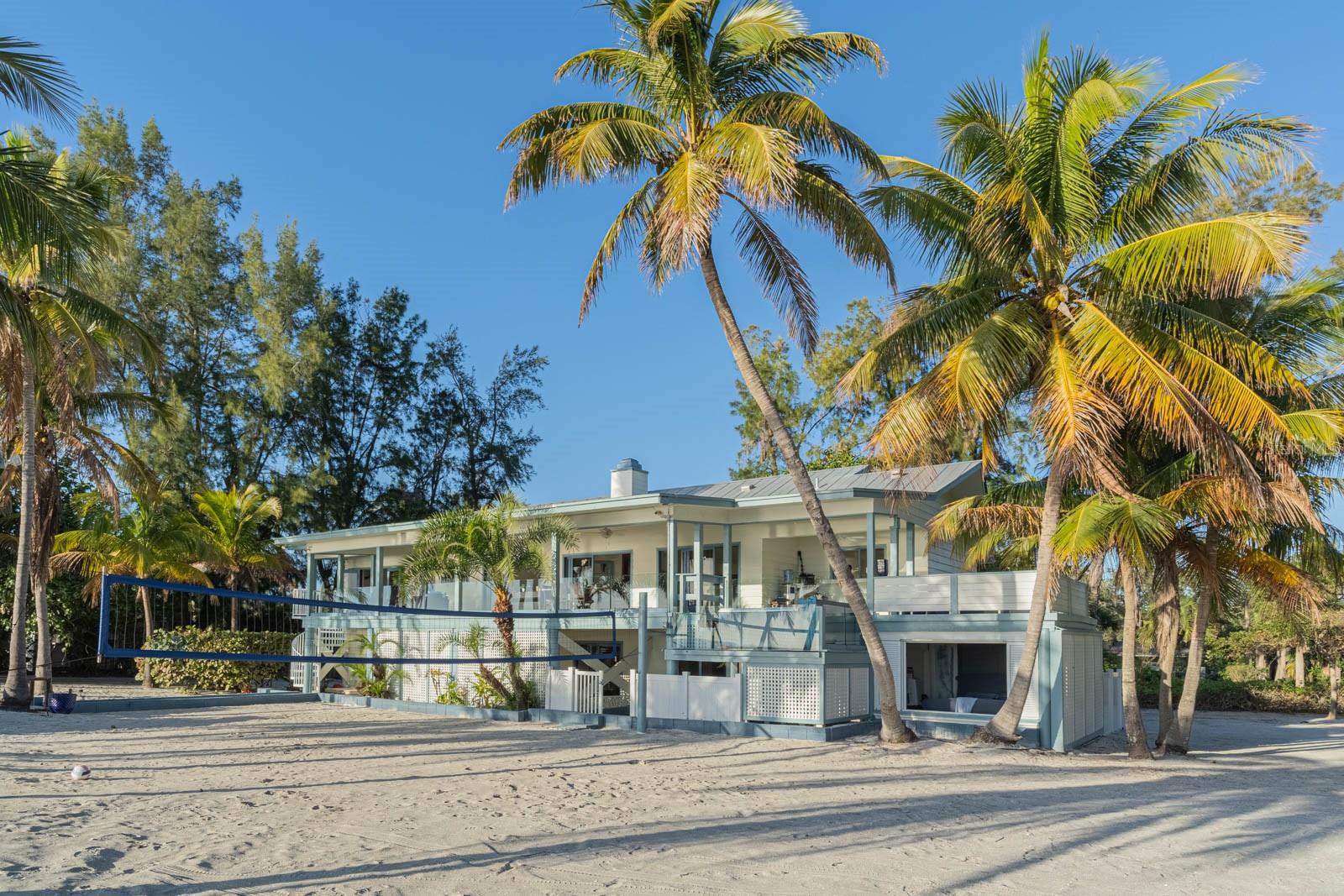 SANDERLING CLUB - Residential