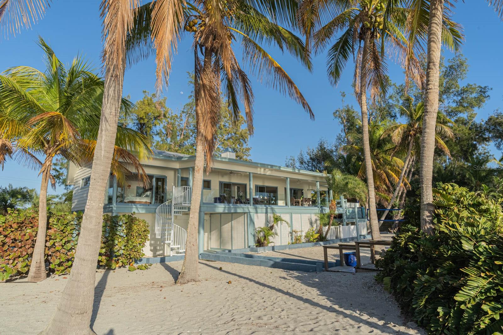 SANDERLING CLUB - Residential