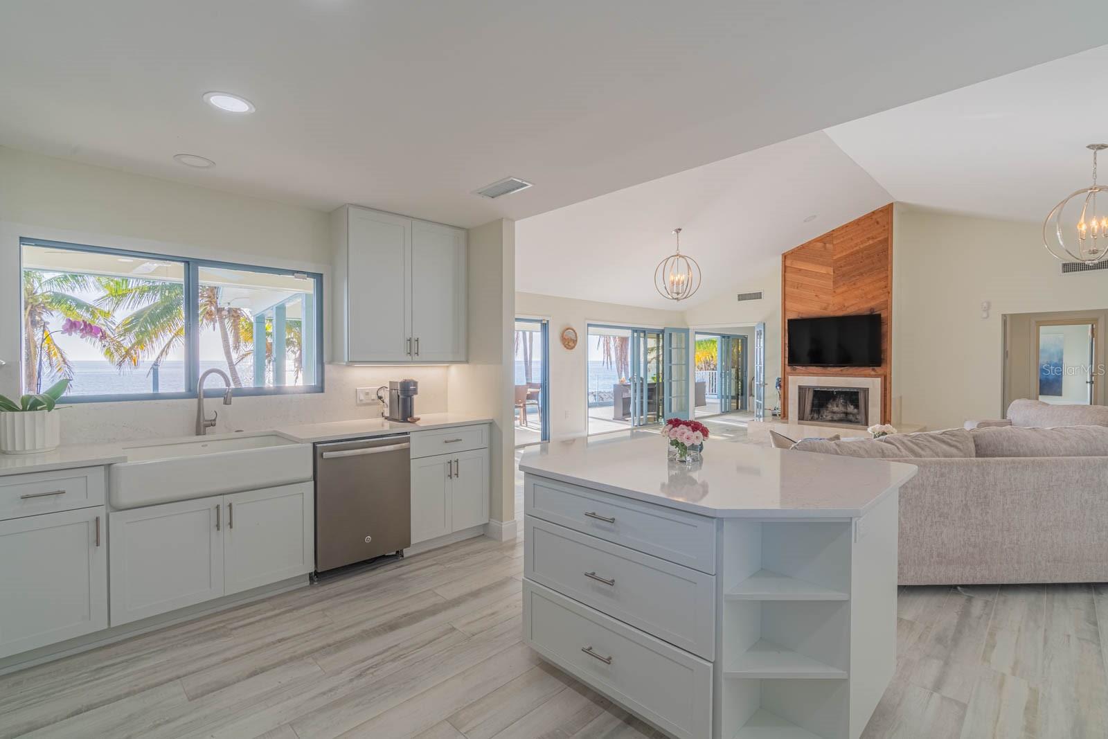 SANDERLING CLUB - Residential