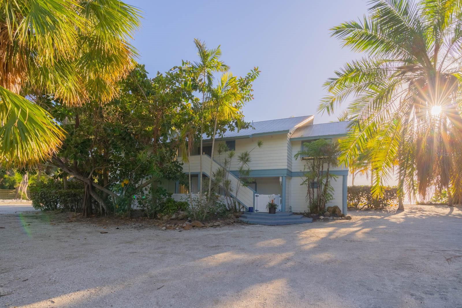 SANDERLING CLUB - Residential