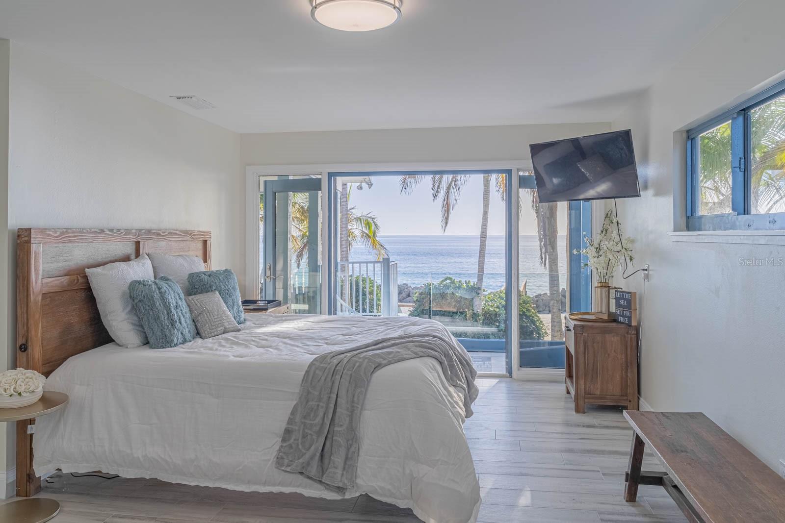 SANDERLING CLUB - Residential