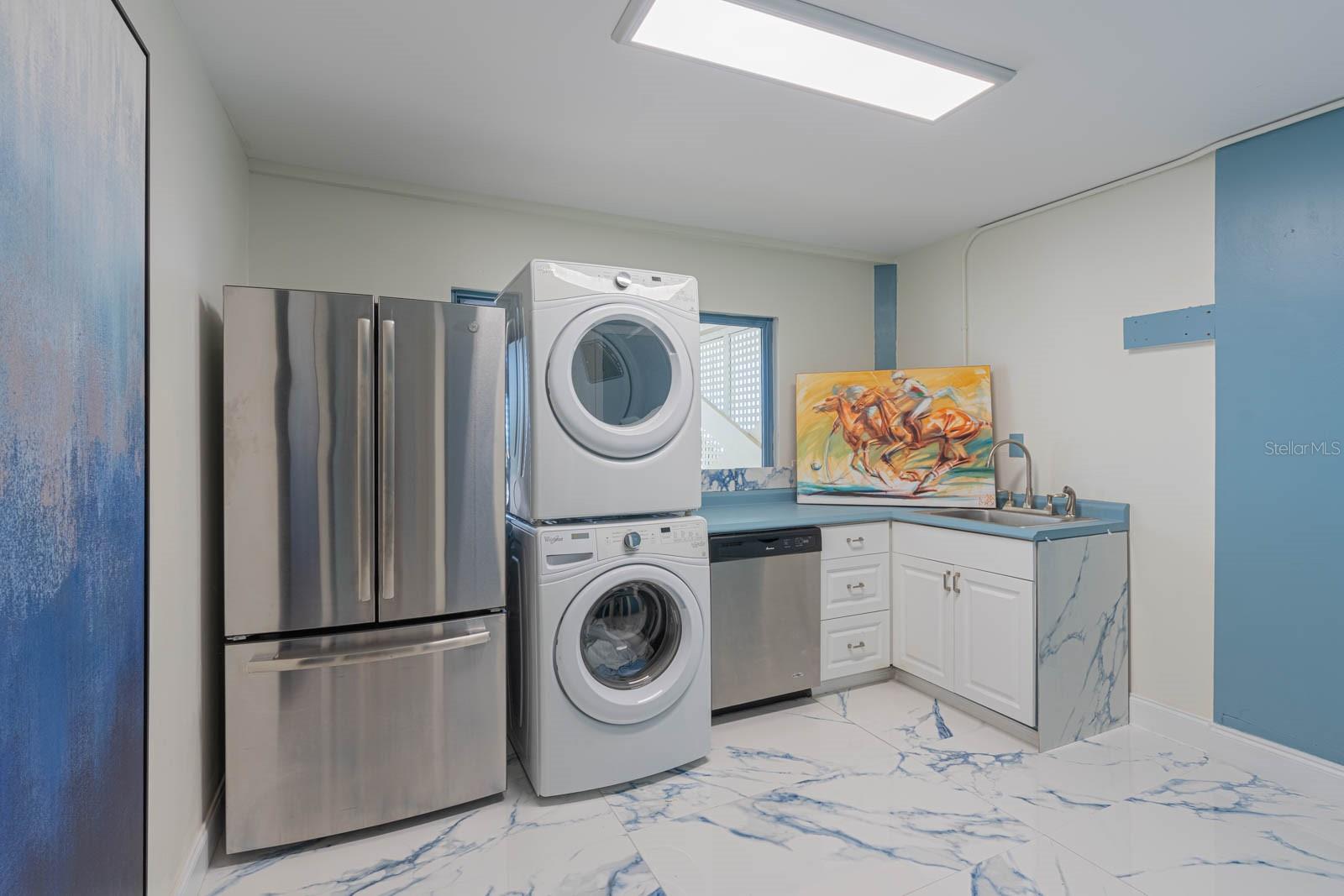 SANDERLING CLUB - Residential