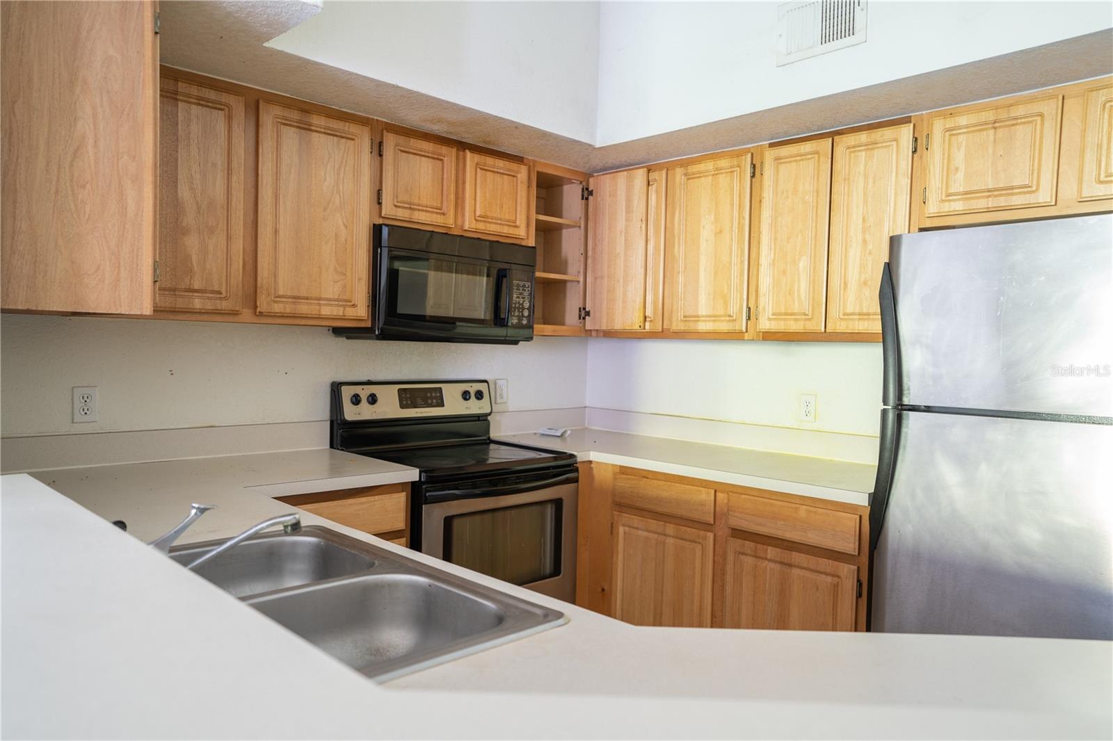 PLANTATION PARK PRIVATE RESIDENCE - Residential