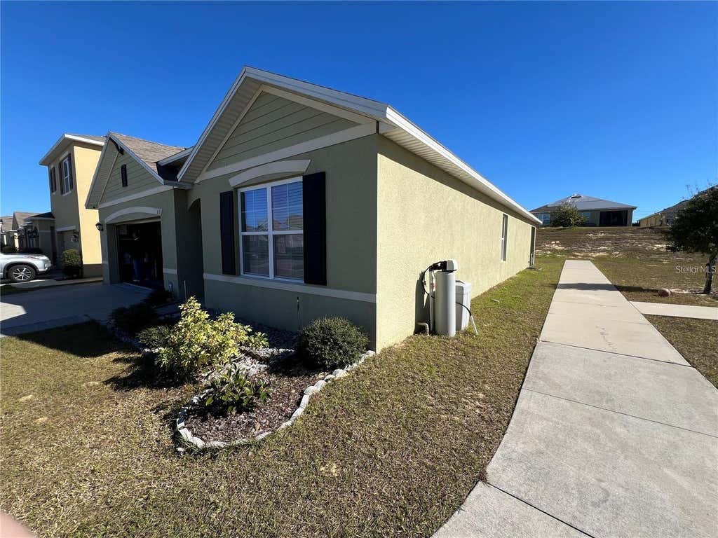 Photo of 120 Panda Way, Davenport, FL 33837 (MLS # S5156319)