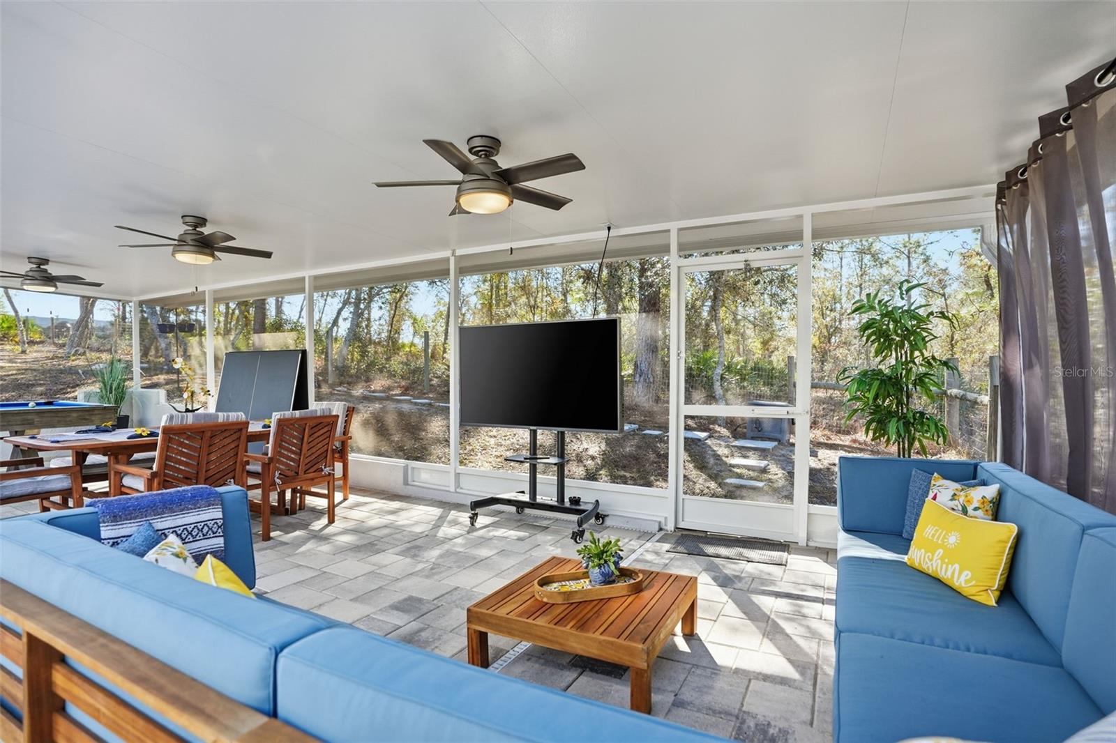 ROYAL HIGHLANDS - Residential