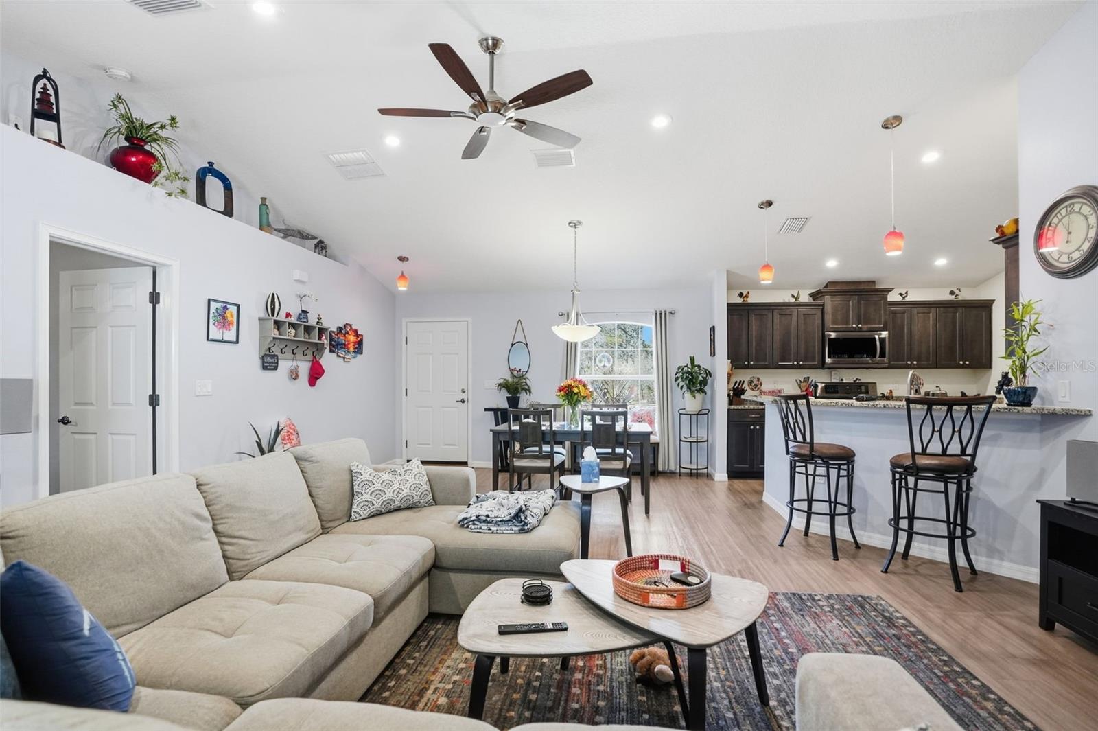 ROYAL HIGHLANDS - Residential