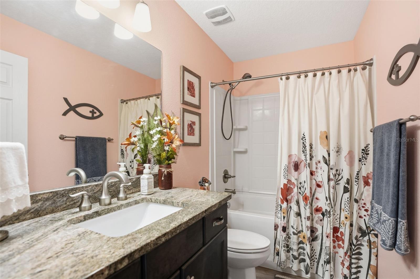 ROYAL HIGHLANDS - Residential