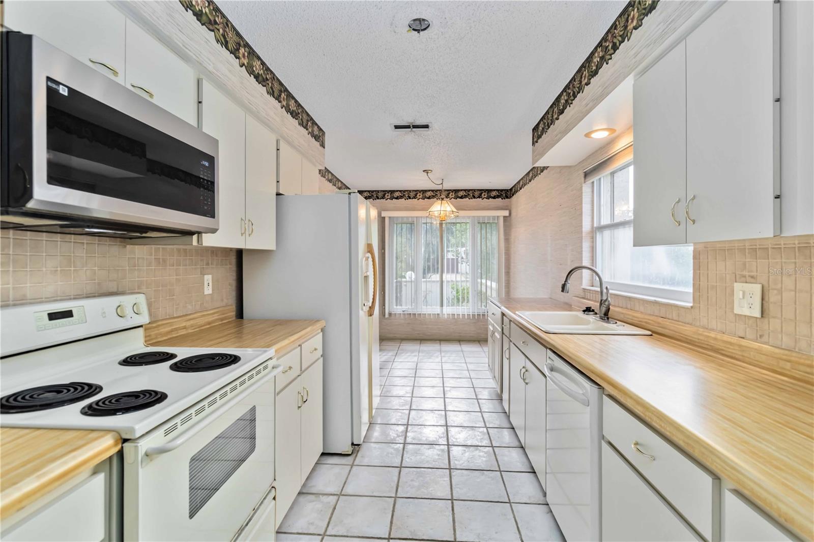 RACQUET CLUB VILLAS AMD - Residential