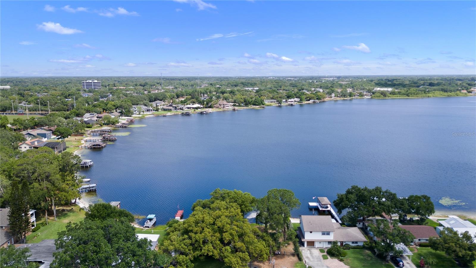 PRAIRIE LAKE MANORS - Residential