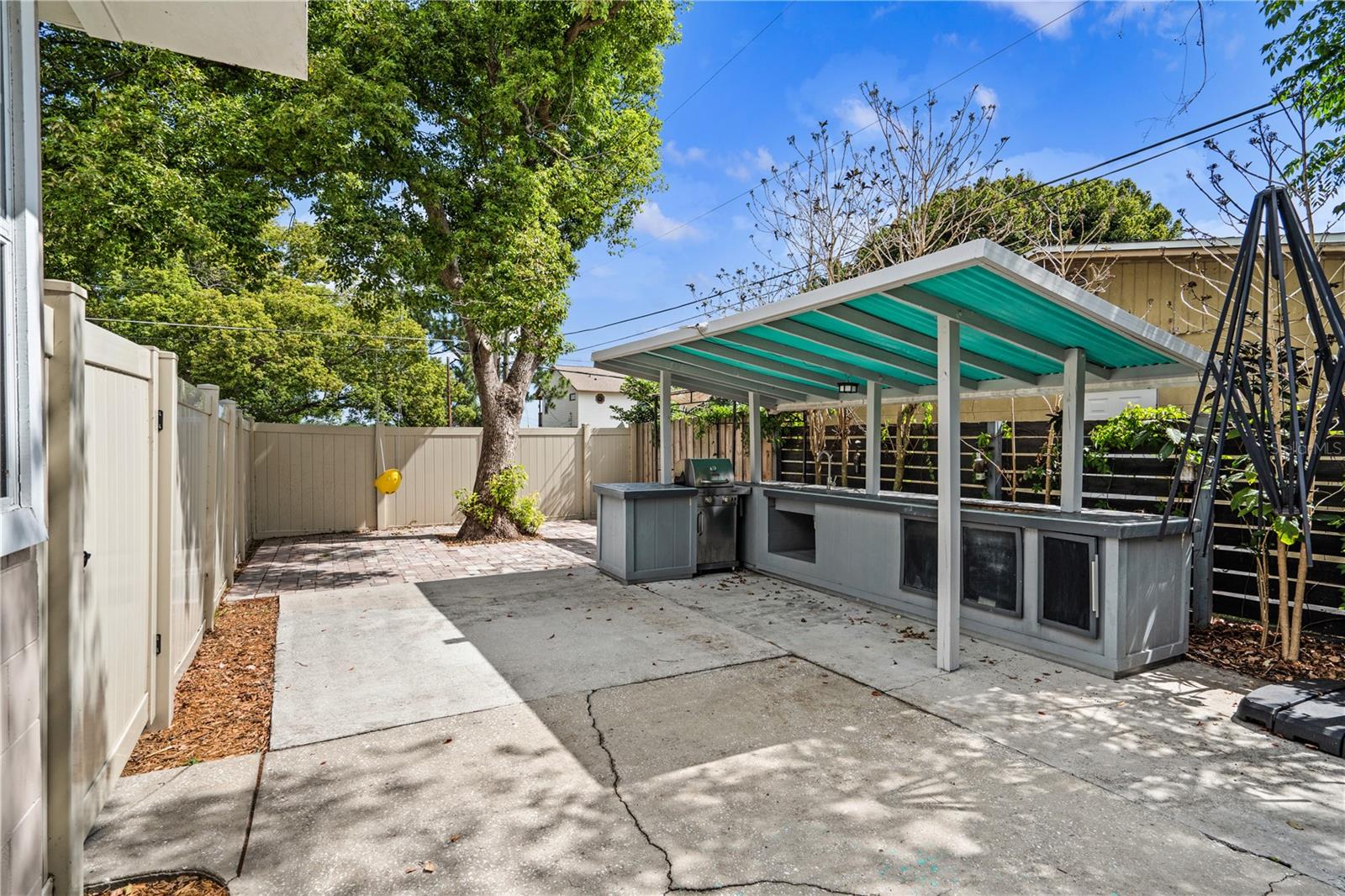 PRAIRIE LAKE MANORS - Residential