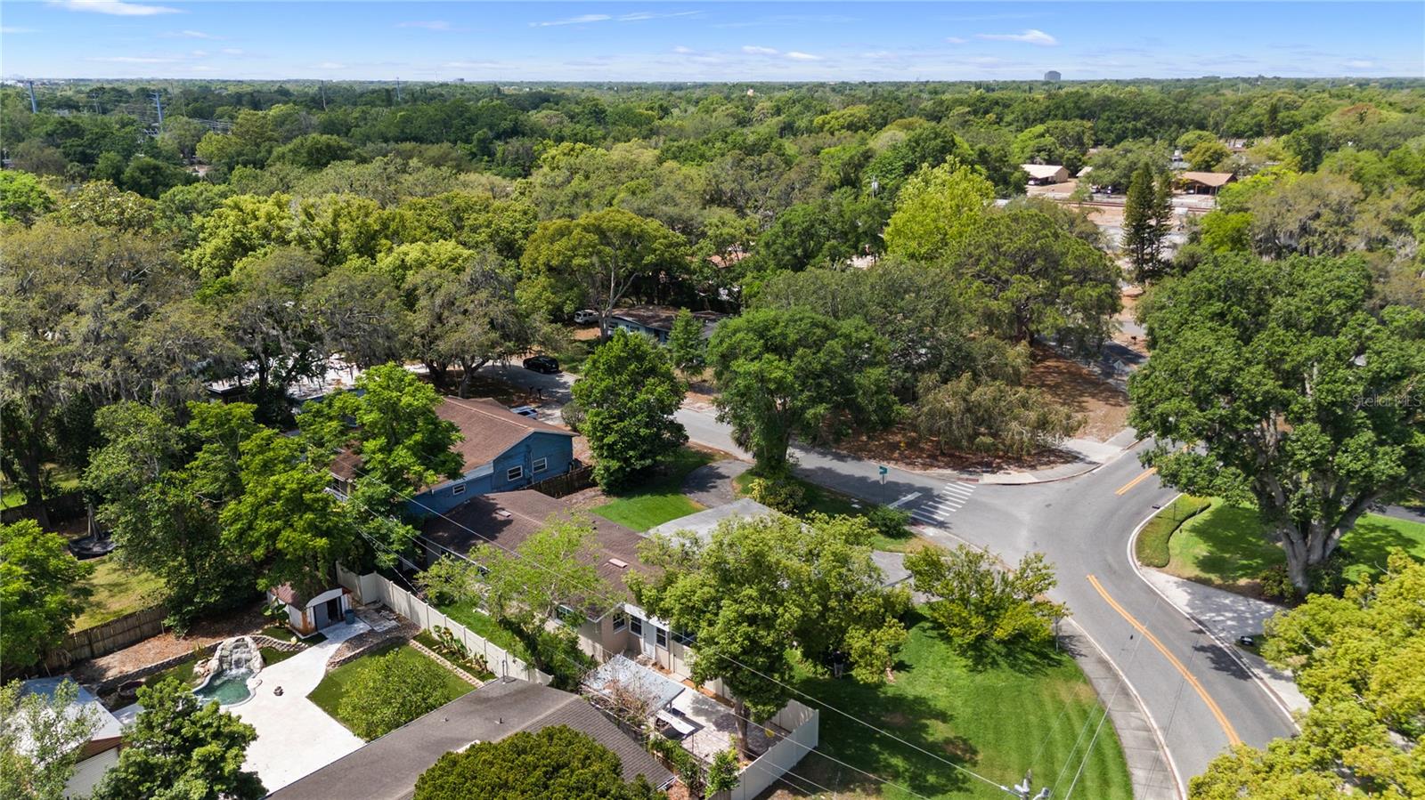 PRAIRIE LAKE MANORS - Residential