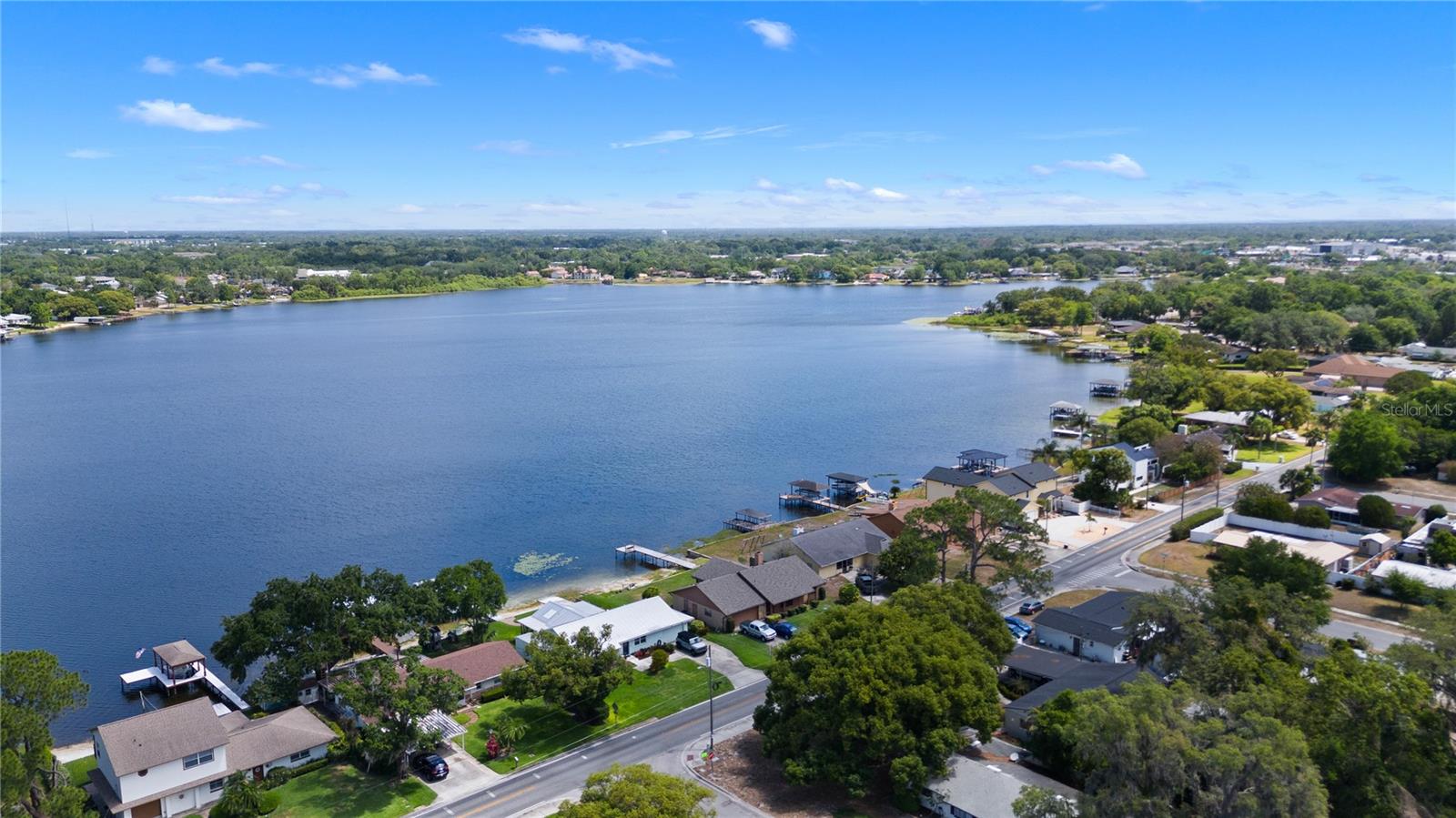 PRAIRIE LAKE MANORS - Residential