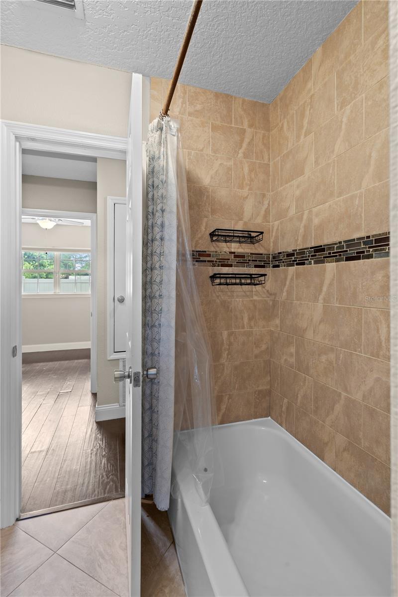 PRAIRIE LAKE MANORS - Residential