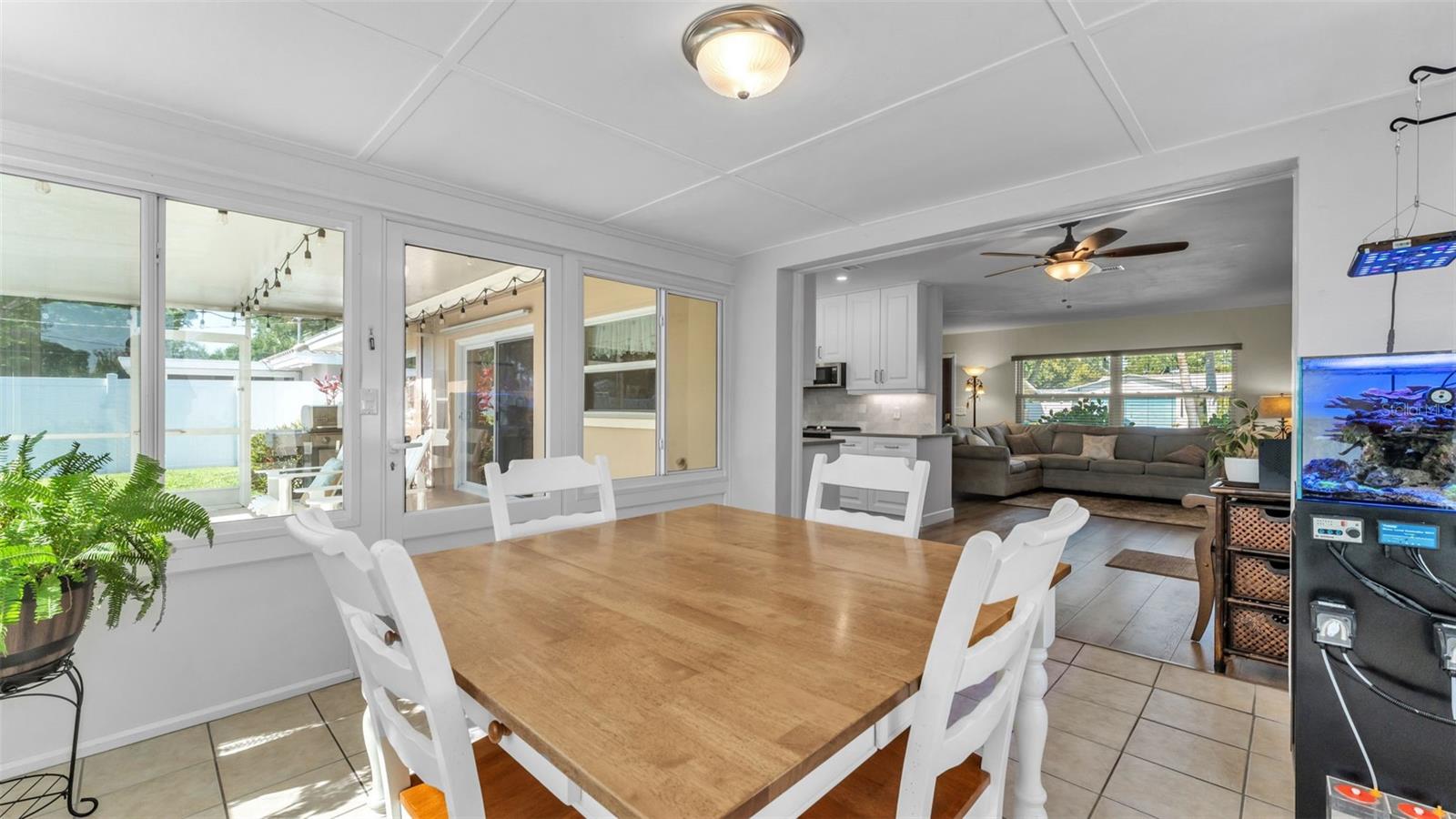 DOUGLAS MANOR ESTATES 2ND ADD - Residential