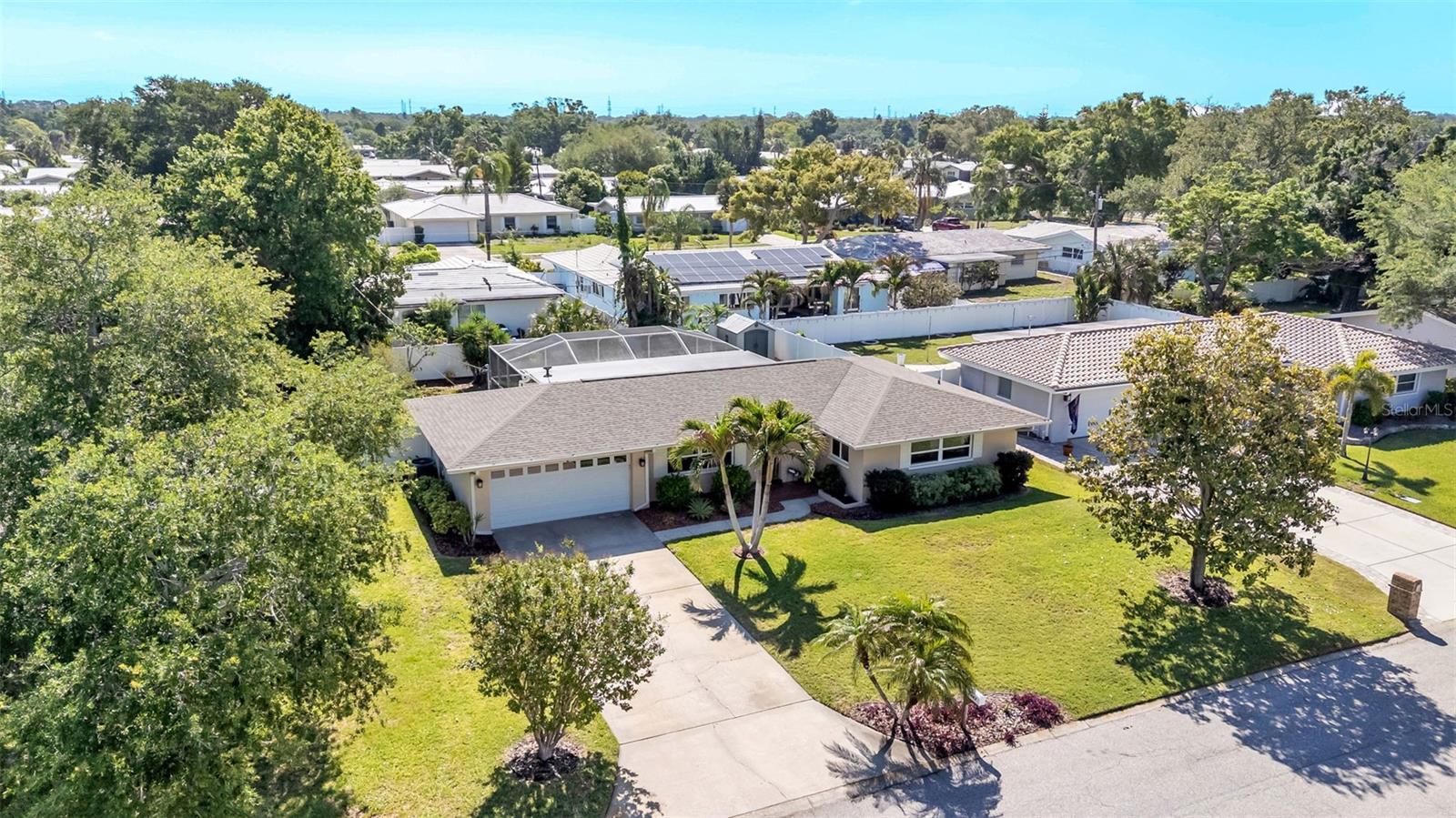 DOUGLAS MANOR ESTATES 2ND ADD - Residential