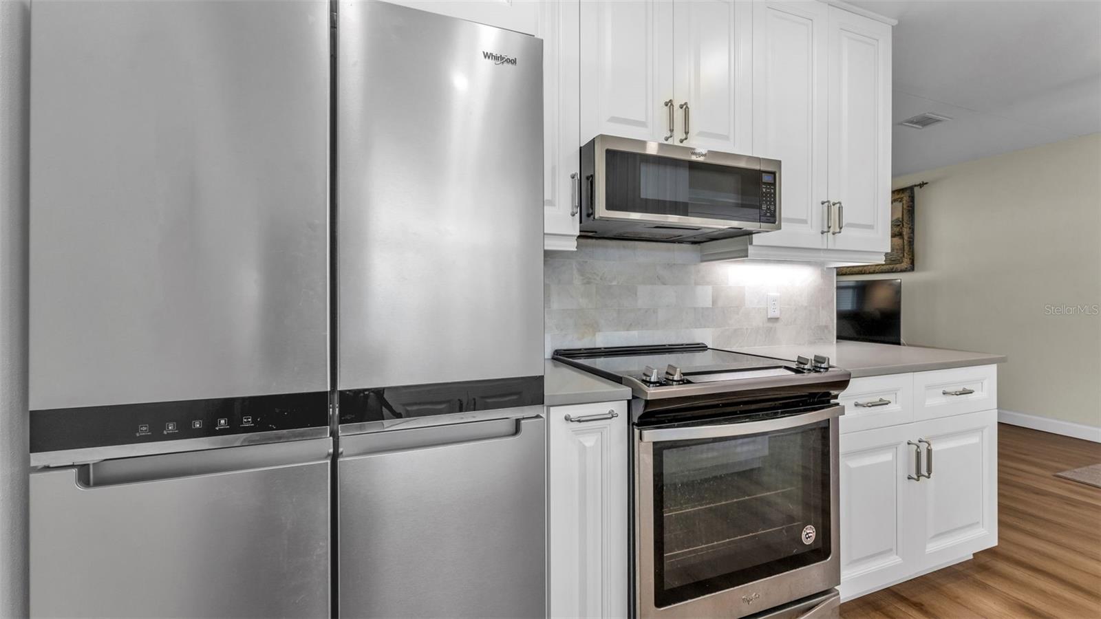 DOUGLAS MANOR ESTATES 2ND ADD - Residential