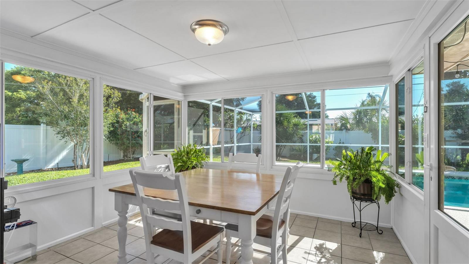 DOUGLAS MANOR ESTATES 2ND ADD - Residential