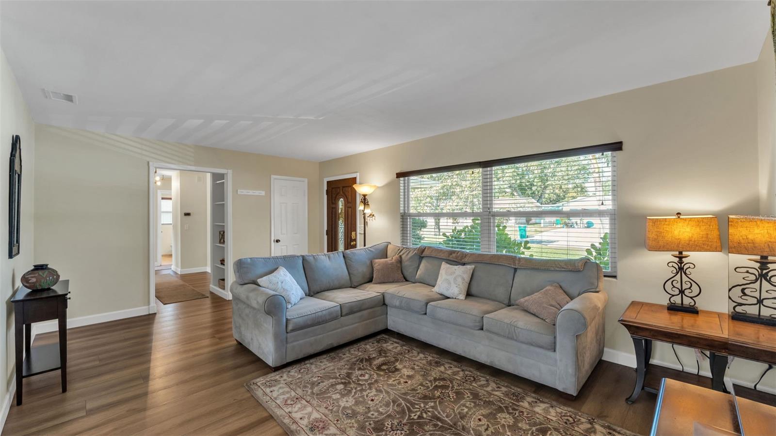 DOUGLAS MANOR ESTATES 2ND ADD - Residential