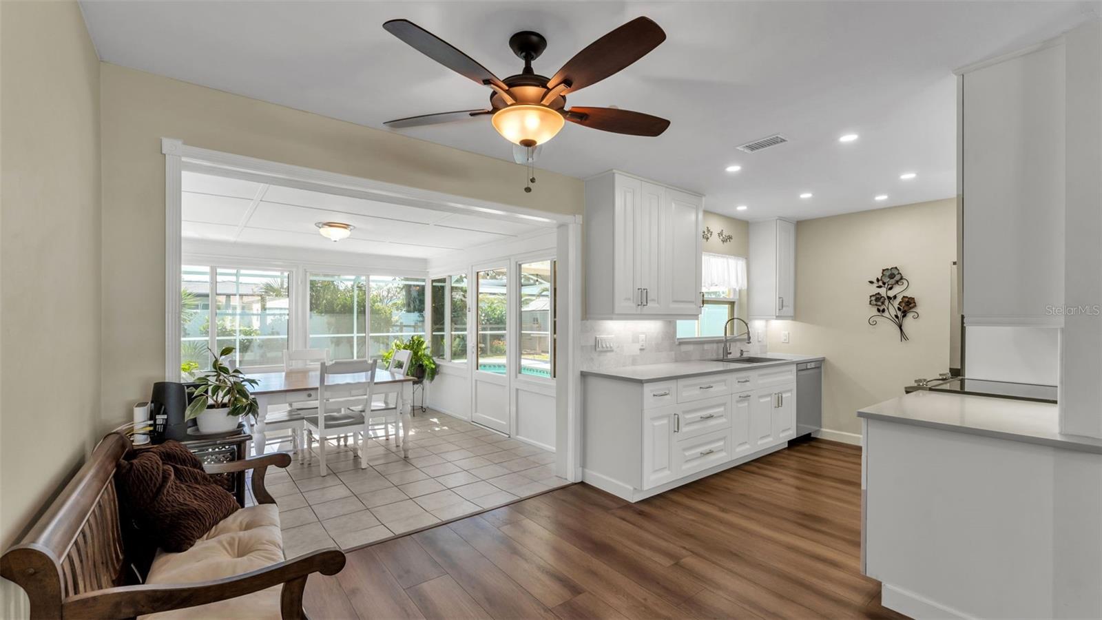 DOUGLAS MANOR ESTATES 2ND ADD - Residential