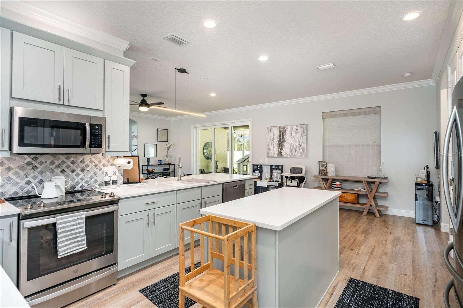 HAWKS RDG - Residential