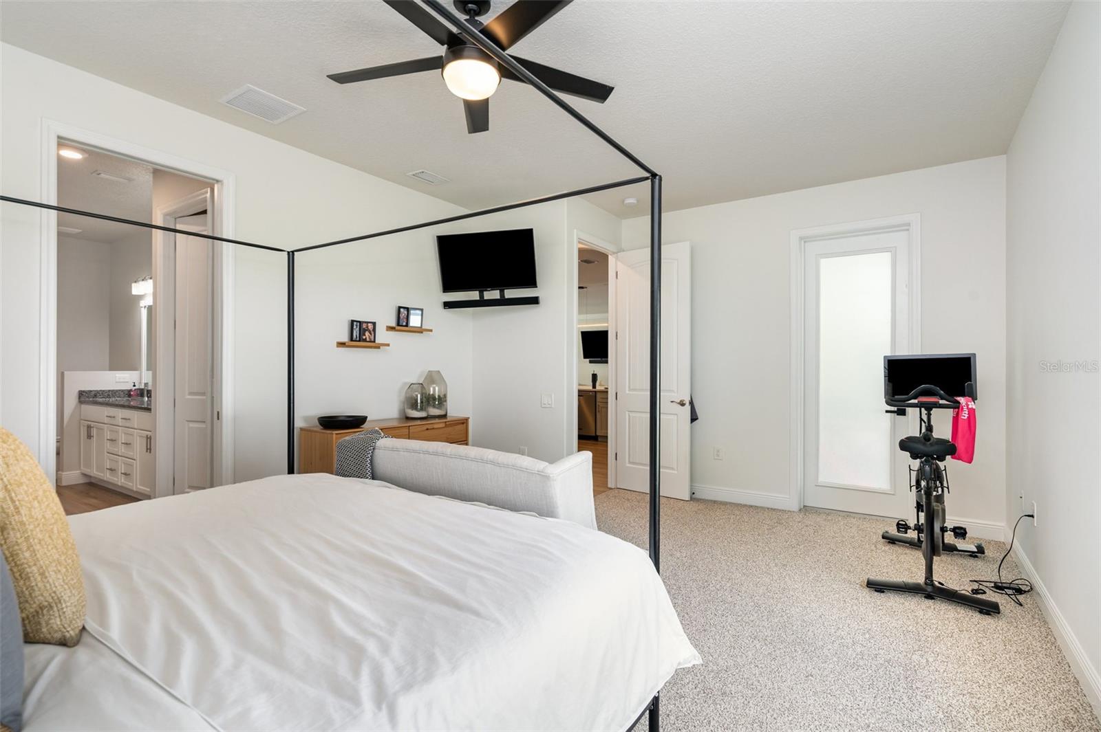 HAWKS RDG - Residential