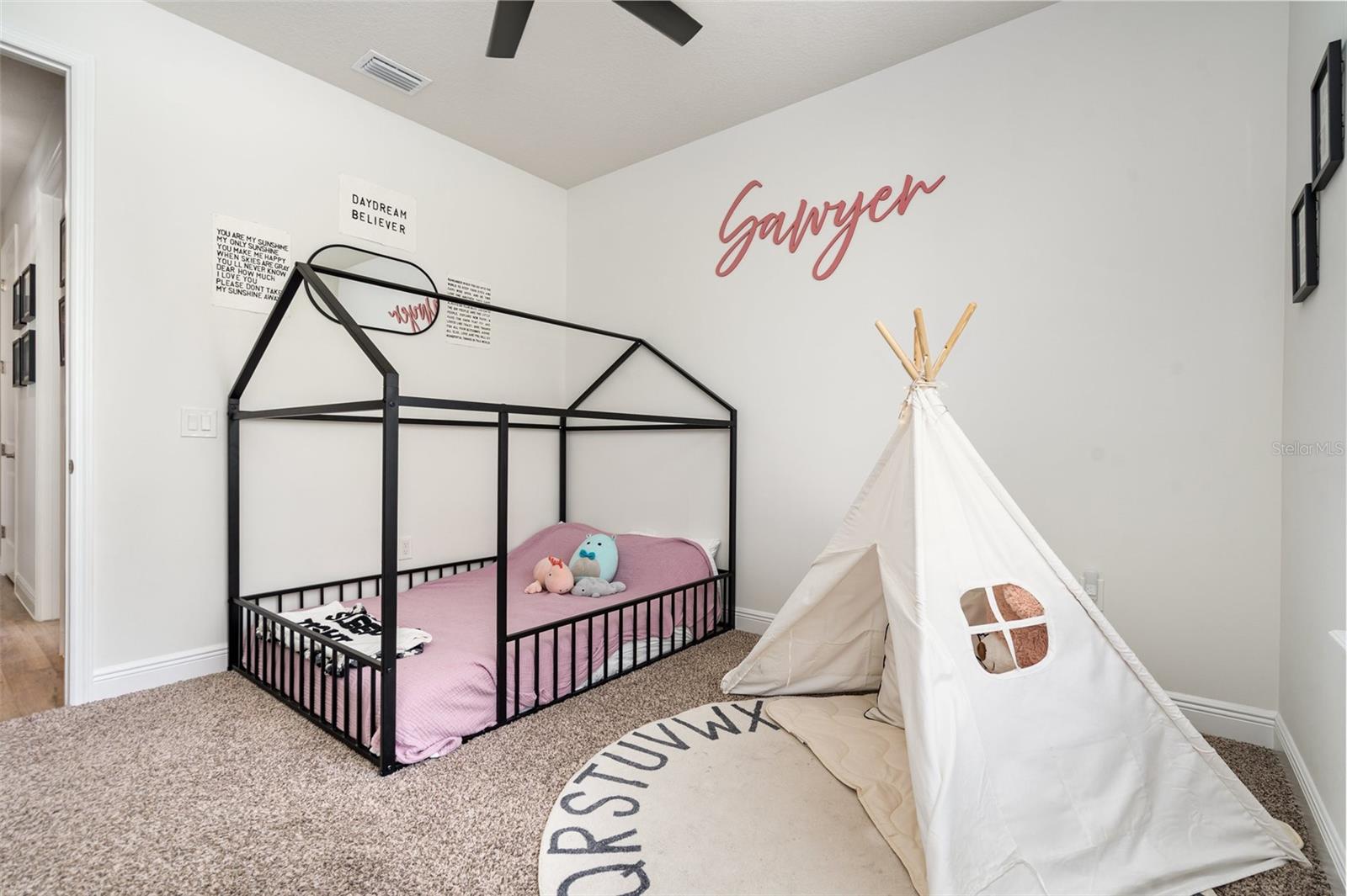 HAWKS RDG - Residential