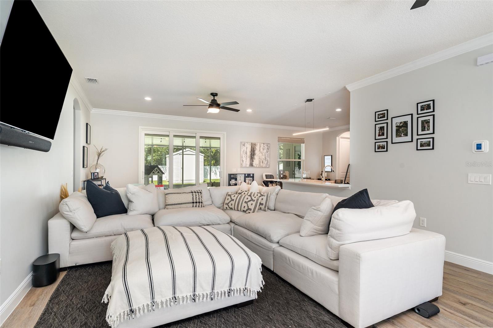 HAWKS RDG - Residential
