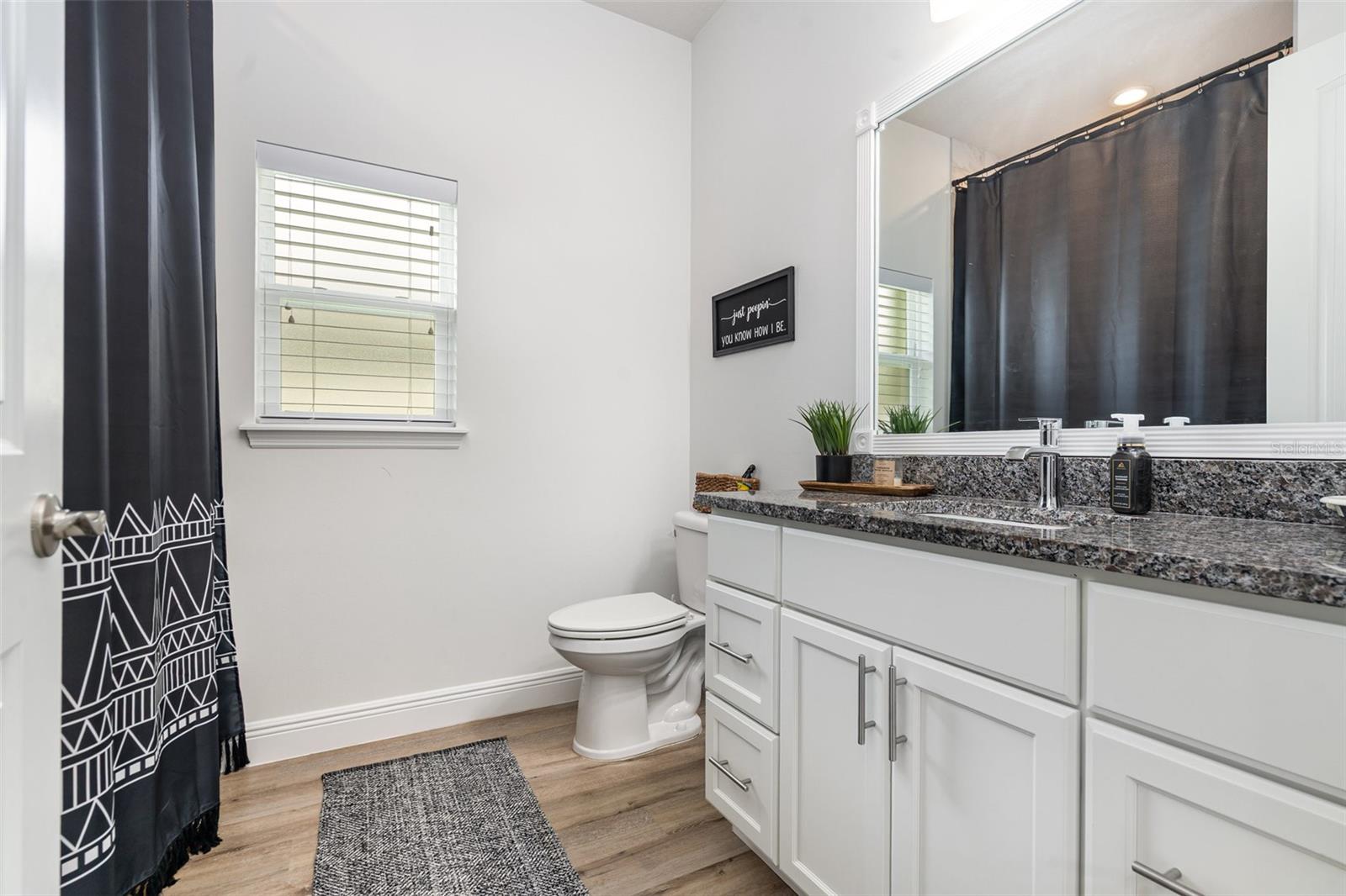 HAWKS RDG - Residential