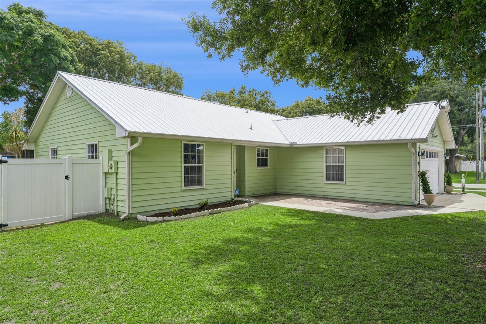 THE GARDENS - Residential