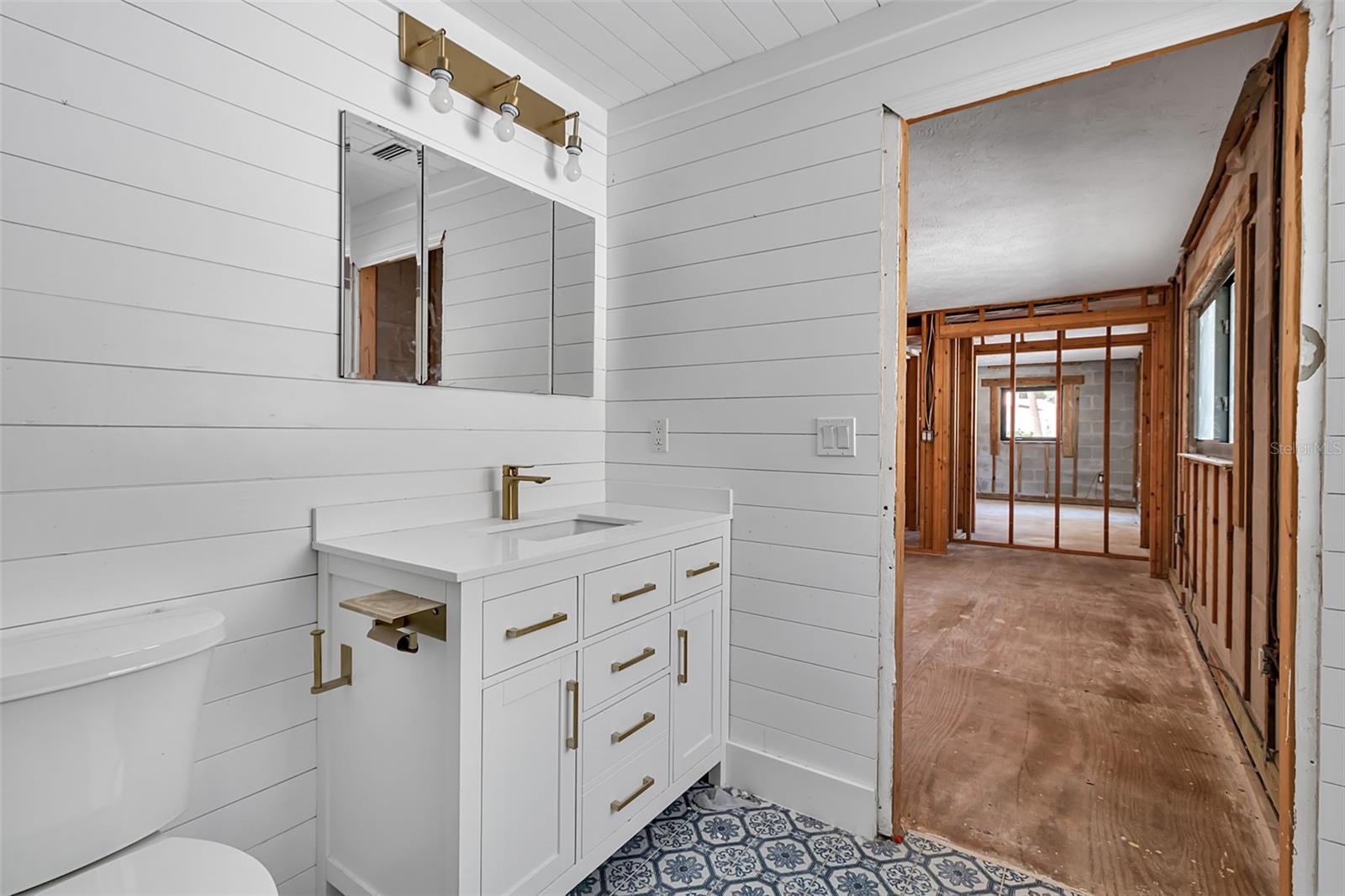 SYLVAN SHORES - Residential