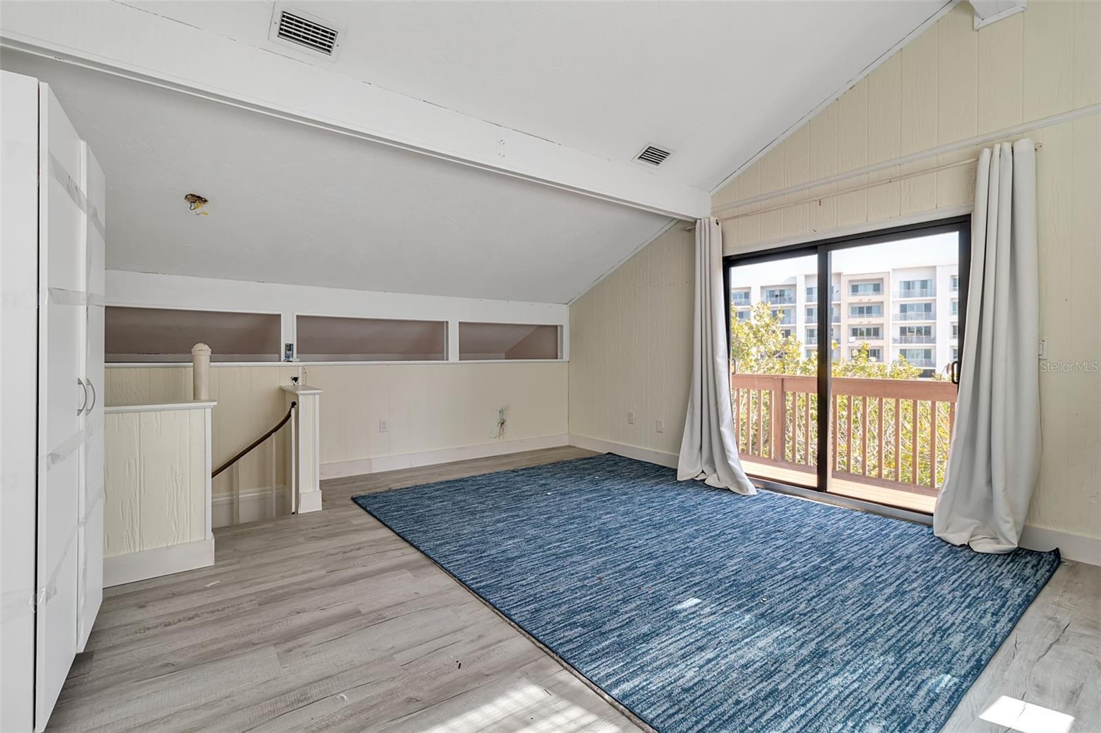 SYLVAN SHORES - Residential