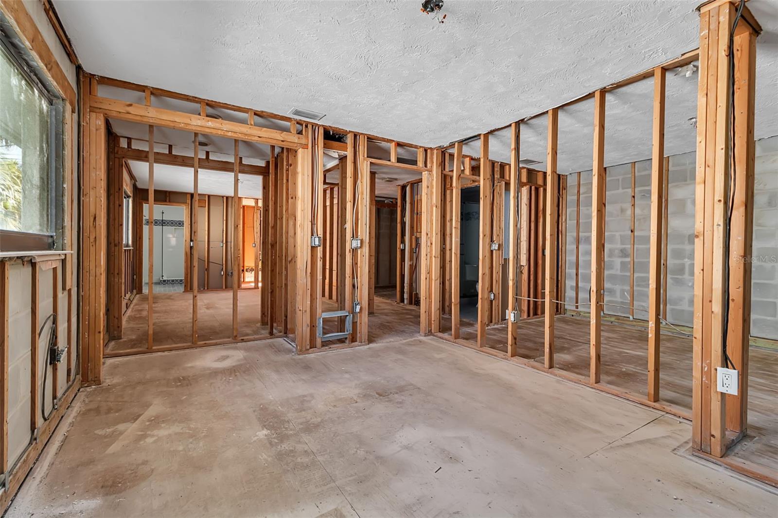 SYLVAN SHORES - Residential