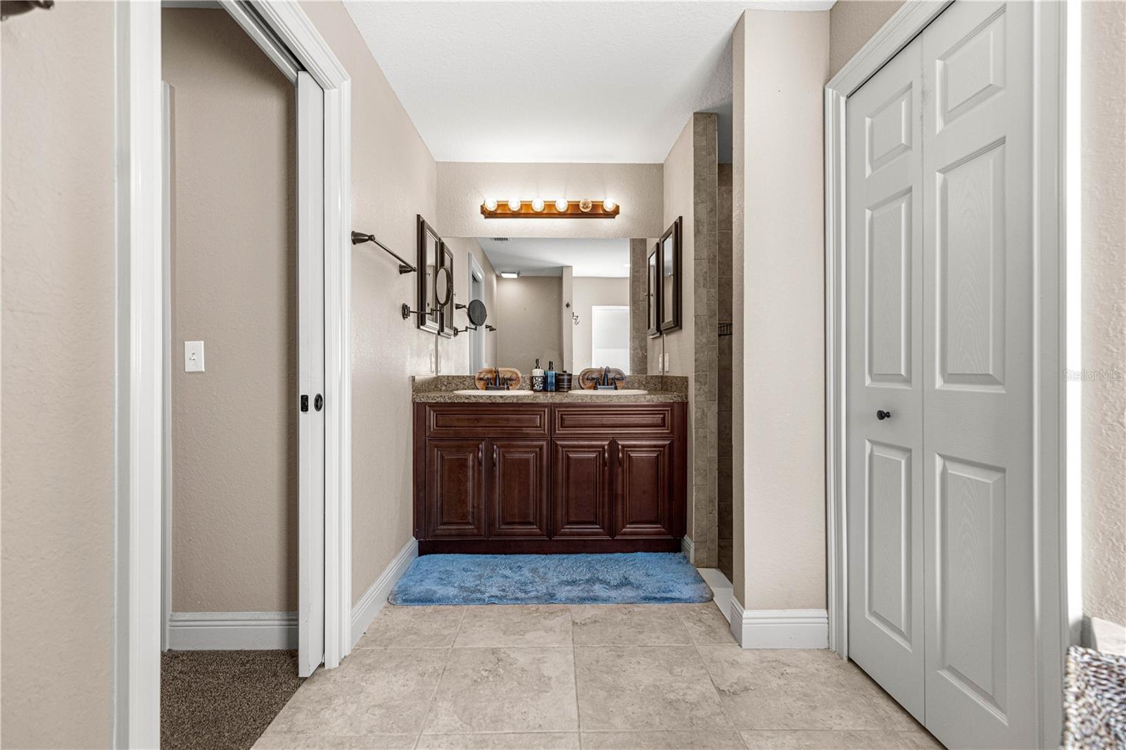 MARION OAKS UN 04 - Residential