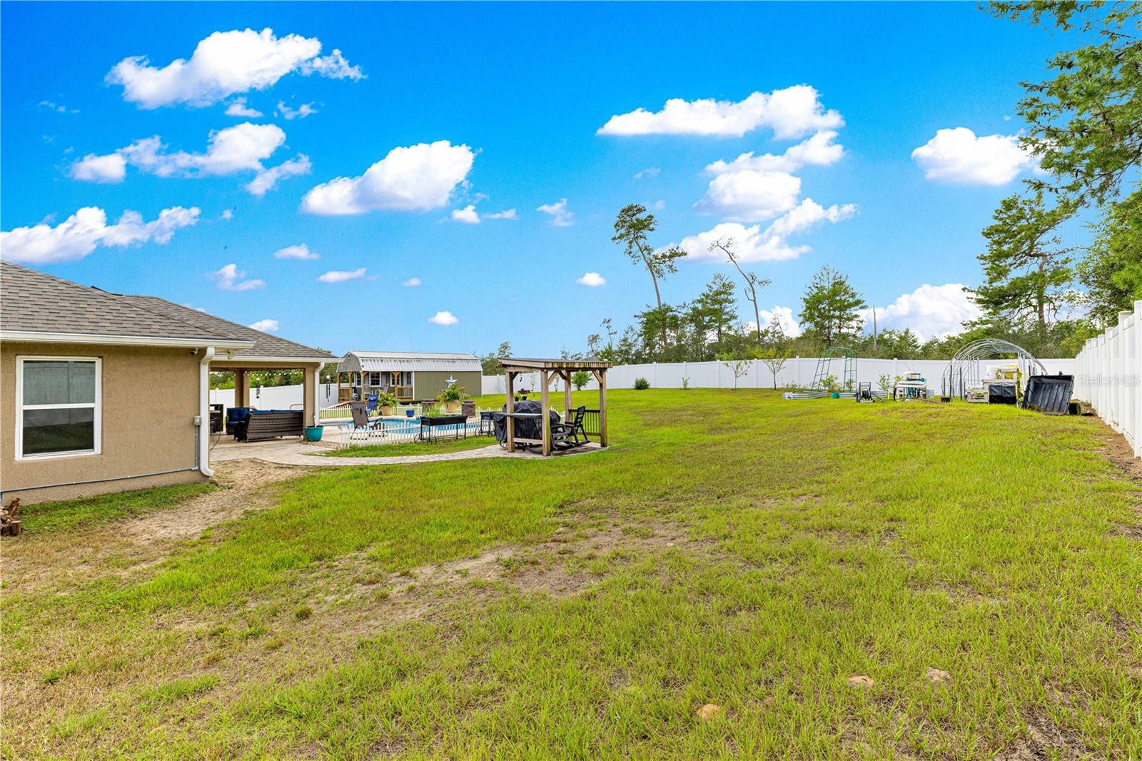 MARION OAKS UN 04 - Residential